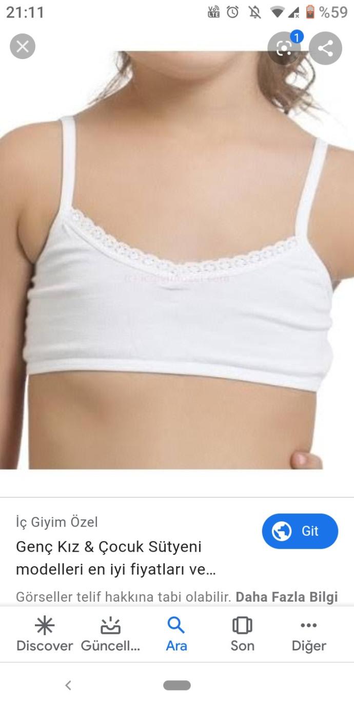 Aleyna Tilki'nin göğüsleri çok küçük değil mi?