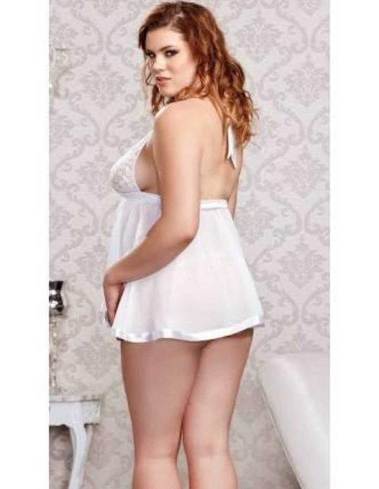 Siyah mı, kırmızı mı yoksa beyaz gecelik mi daha seksi ve çekici?