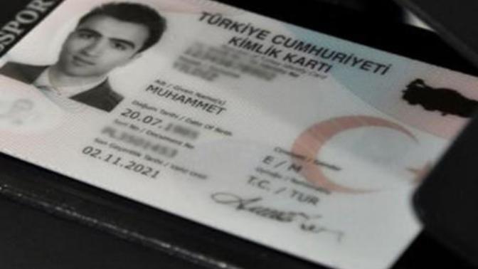 Anası babası belli olmayanların kimliğinde ana adı, baba adı, soyad yerinde ne yazıyor?