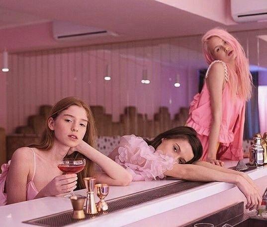 Bir kadını masum gösteren davranışlar nelerdir?