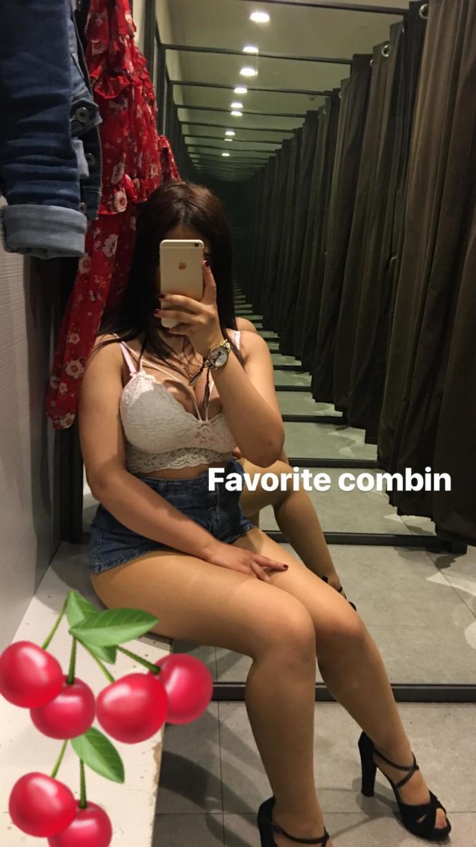 Kızlar bacak güzellik yarışmasına var mısınız?