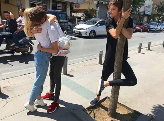 Sevgilisi olmayanlar daha mı mutlu?