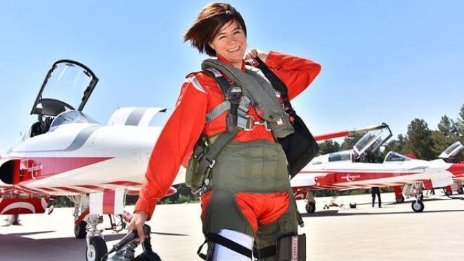TSK, 83 yıl sonra kadın pilot alımını durdurdu, bu uygulamayı nasıl değerlendiriyorsunuz?