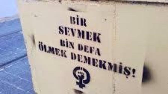 Bir sevmek bin defa ölmek mi demek?