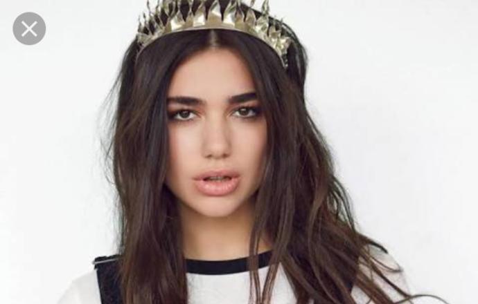 Dua Lipa esmer mi kumral mı?