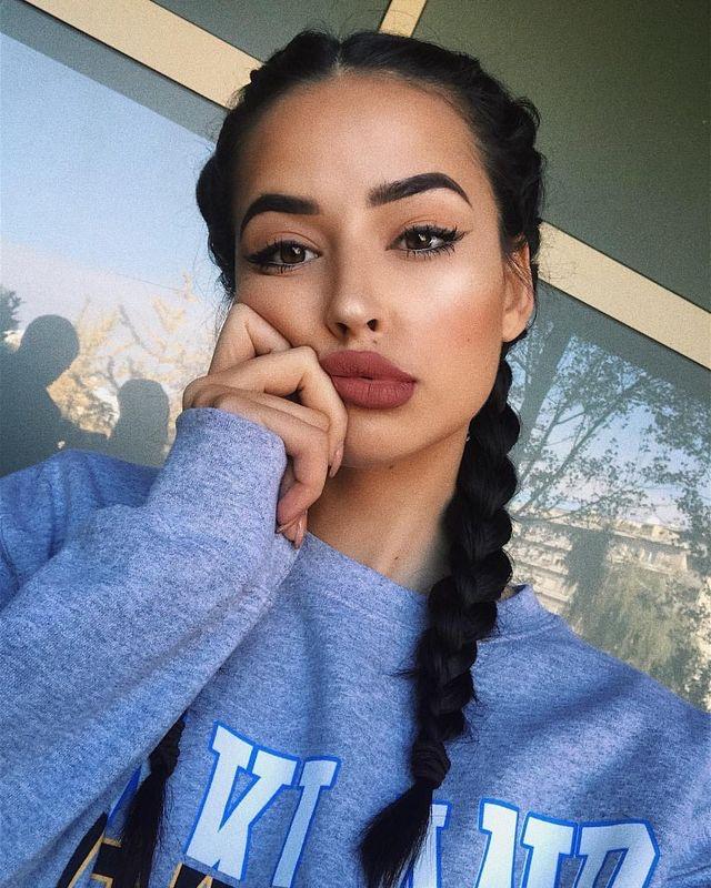 Kızlara en çok yakıştırdığınız toplu saç modeli hangisi?