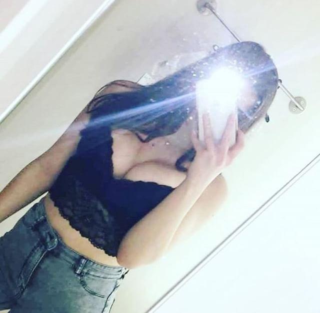Hangi kız daha güzel/ fiziği güzel?