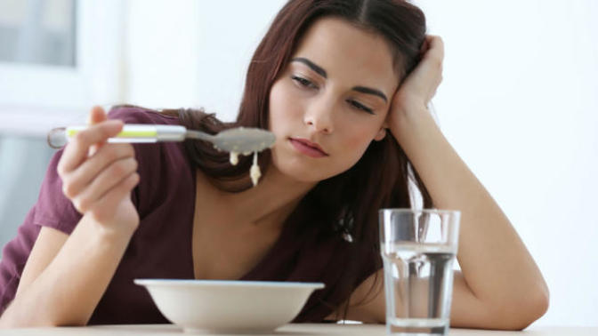 Yemek seçen kişiye seçtiği yemekleri sevdirebilmek için hangi yöntemler denenebilir?