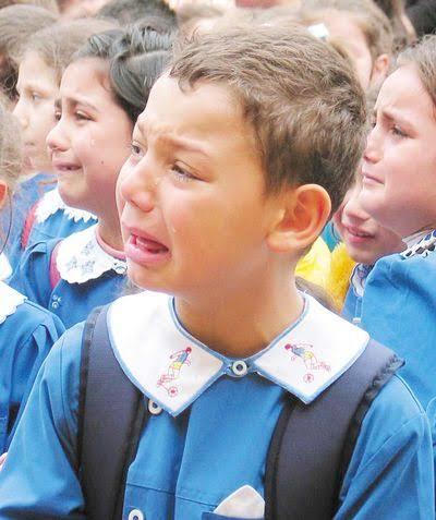 Okula giderken ağlayan çocukları nasıl rahatlatabiliriz?