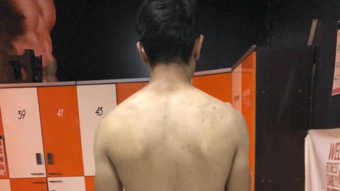 Boy 1.77. Omuz 108 cm normal mi sizce?