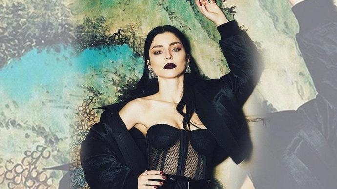 Hangi ünlü kadını seksi ve çekici buluyorsunuz?