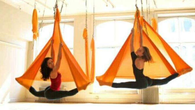 Hamak yogasını denemeye cesaretiniz var mı?