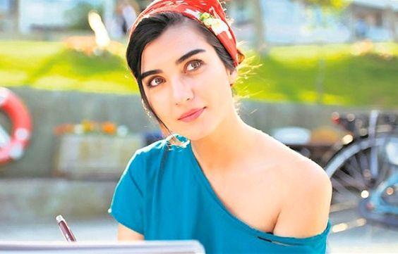 "Dizisi/filmi çıksa hemen izlerim" dediğiniz ünlü Türk kadın oyuncu hangisi?