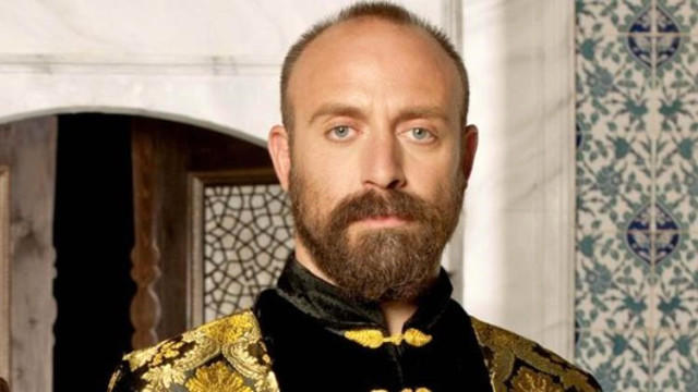 "Dizisi/filmi çıksa hemen izlerim" dediğiniz ünlü Türk erkek oyuncu hangisi?
