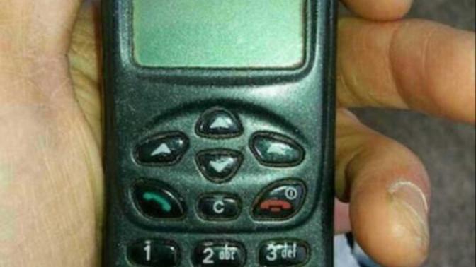 Aselsan 1920 ve 1919 Modeli Cep Telefonu Olan Var Mı?