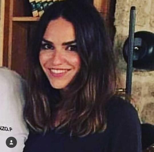 Tuğba Belözoğlu mu? Zeynep Sever Demirel mi? Güzel?