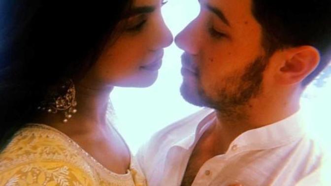 Henüz 26 yaşında olan Nick Jonas 36 yaşında olan Priyanka Chopra ile nişanlandı. Bu ilişki hakkında ne düşünüyorsunuz?