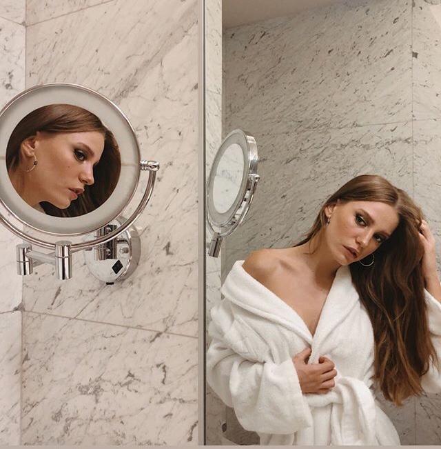 Serenay Sarıkaya Mavi Jeans’e çok yakışmıyor mu?