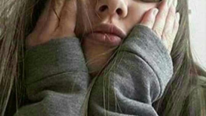 Bu fotoğraftaki kızın ismi ne? İnstagram hesabı var mi?
