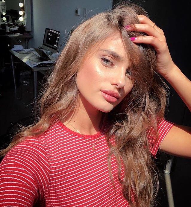 Victoria’s Secret Meleği Taylor Hill nasıl sizce?