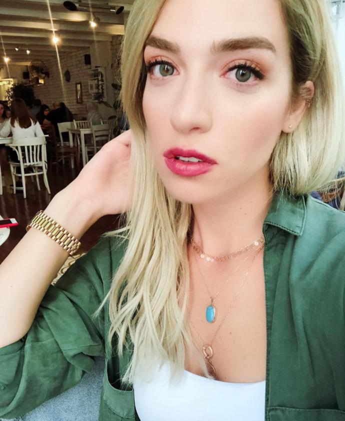 Avrupai görünümlü Cansu Canan Özgen