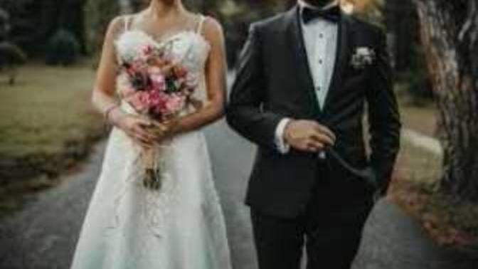 Nikah elbisesi beyaz mı olmalıdır yoksa başka renkte olabilir mi?