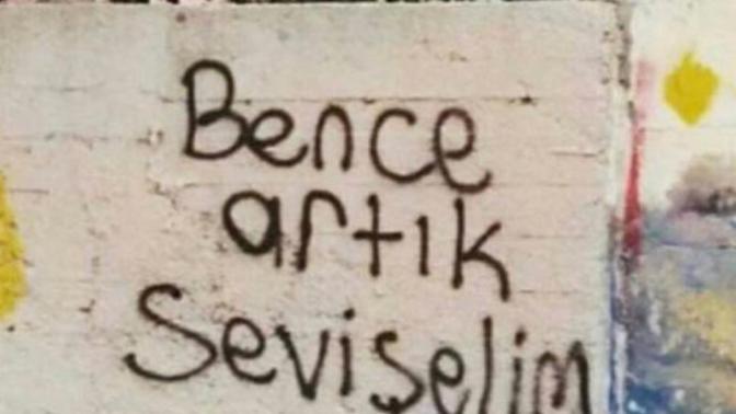 Bana bence artık sevişelim yazısı göndermiş ınstadan 1 ayı geçti hiç böyle bir şey dememişti ne diyeyim ki?