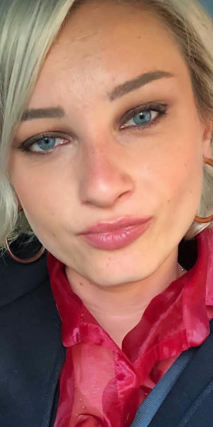 Güliz Ayla mı daha güzel yoksa Ece seçkin mi daha güzel? 