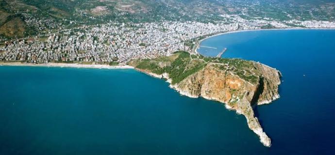 Alanya'da mı Devrek'te mi yaşamayı tercih edersiniz?