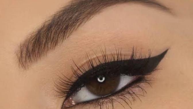 Eyelinersız kadın farsız arabaya mı benzer?
