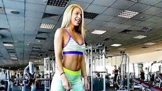 Erkeklerin bayanlarda en çok dikkat çektiği kıyafet tarzı spor giyim! Size göre sportif giyinen bir kadın çekici midir?