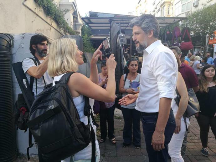 Hangi politikacı daha çekici ve karizmatik? Fotoğraflarını paylaştığım Garo Paylan mı, Berat Albayrak mı yoksa Eren Erdem mi?