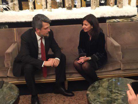 Hangi politikacı daha çekici ve karizmatik? Fotoğraflarını paylaştığım Garo Paylan mı, Berat Albayrak mı yoksa Eren Erdem mi?