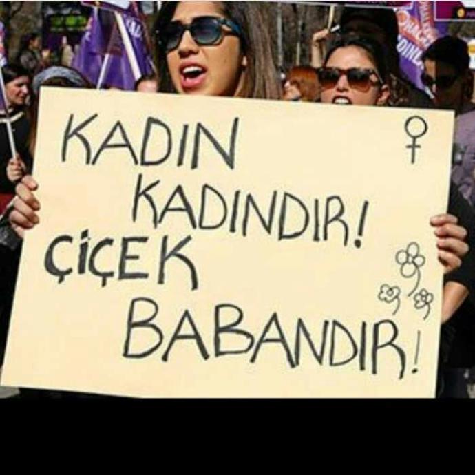 Kadınlar çiçek değil midir?