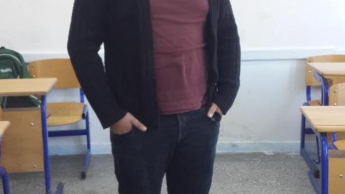 Arkadaşlar fotoğrafta boyum kaç gösteriyor sizce yorumlarınızı bekliyorum lütfen?