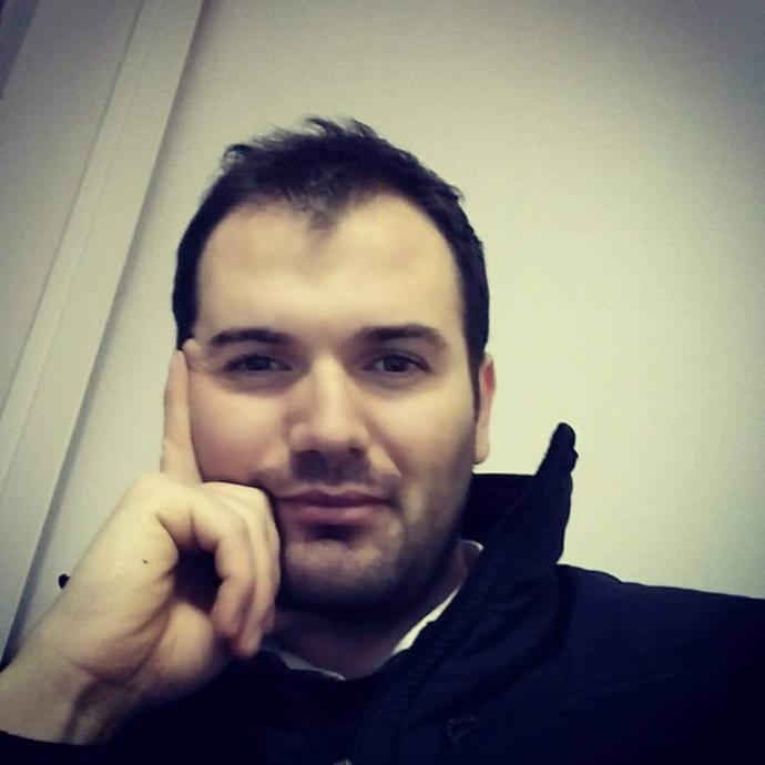 Baby face erkekler mi yoksa sakallı erkekler mi daha karizmatik?