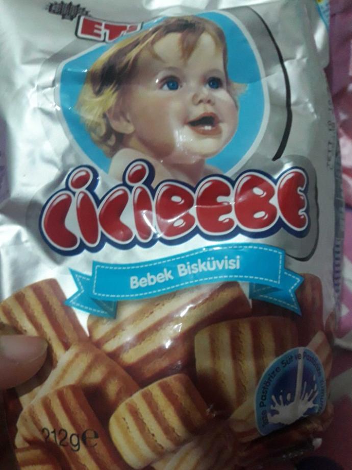 Cici Bebe yemenin yaşı var mıdır 🙄😂 ?