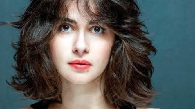 Nesrin Cavadzade tipsiz değil mi?