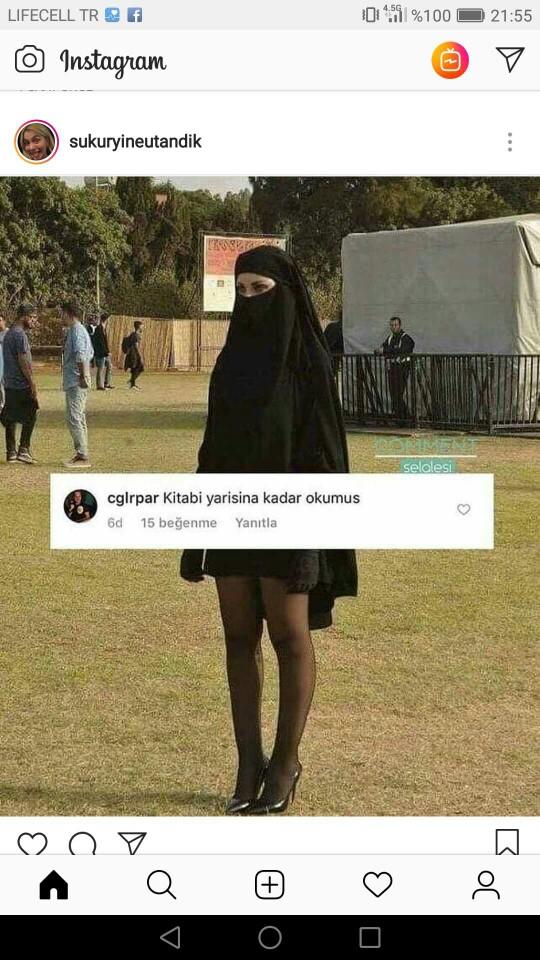 Kitabı yarısına kadar okuyan, kapalı kadın modeli, bu olabilir mi?