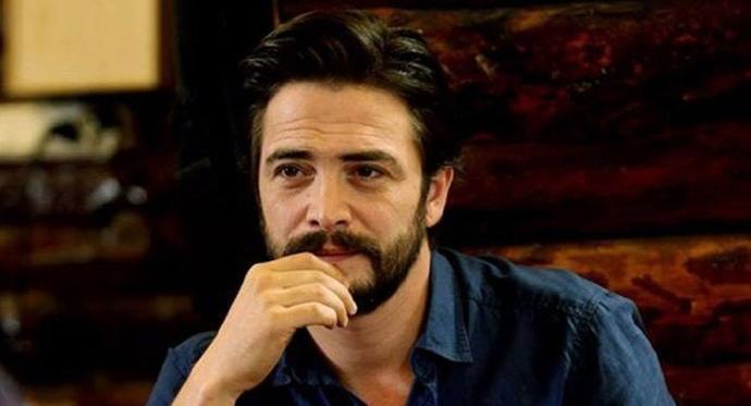 Ahmet Kural Niye yakışıklı diye lanse ediliyor?