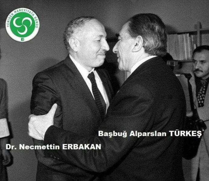 Alparslan Türkeş mi Necmettin Erbakan mı ?? Hangisi Daha İyi Bir Lider ??