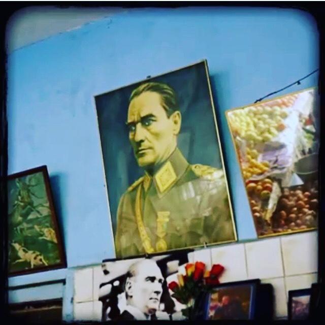 Bülent Ecevit mi Recep Tayyip Erdoğan mı? Hangisi Daha İyi Bir Lider?
