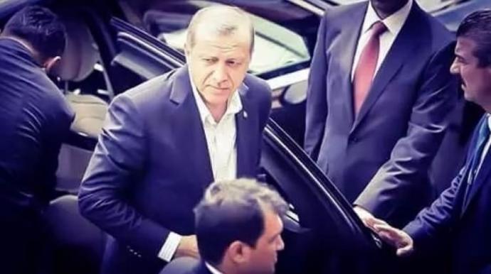 Bülent Ecevit mi Recep Tayyip Erdoğan mı? Hangisi Daha İyi Bir Lider?