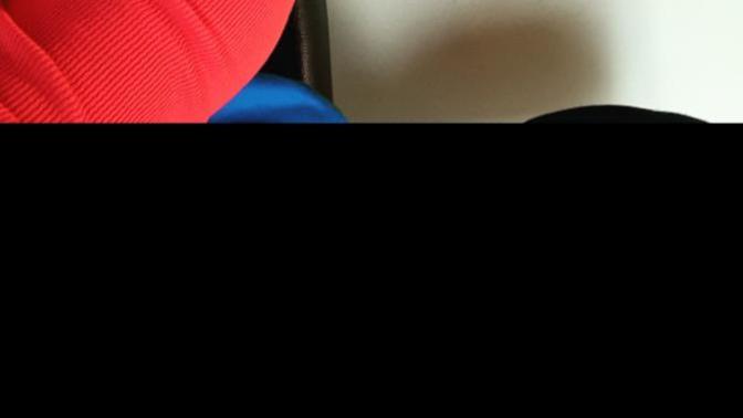 Sevgilim beni daraltıyor, haklı mı? Sizce açık mı, fotoğraflı?