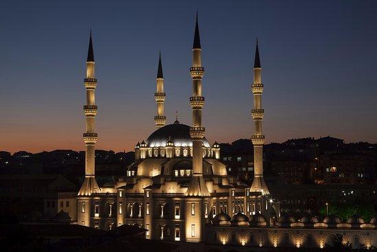 Ezan'ın Türkçe Okunması?