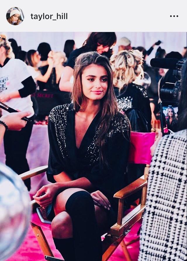 Ben gibi Victoria’s Secret Meleği Taylor Hill’e bu sene aşık olan var mı?