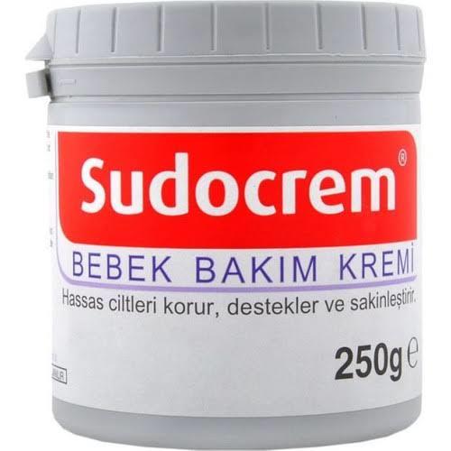 bebeklerde-boyun-pi-i-i-nas-l-ge-er-sudocrem-yi-gelir-mi-kizlarsoruyor