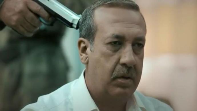 15 Temmuz gecesi Reyisin başına cuntacıların silah dayadığını bılıyor muydunuz arkadaslar?