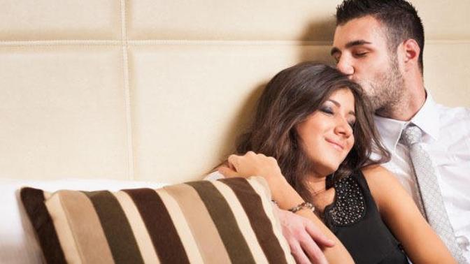 Bir erkek partnerini yatak odasına nasıl davet ederse olumlu bir yanıt alır?
