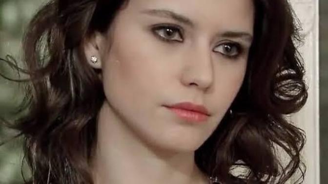 Meryem Uzerli mi? Beren Saat mi daha güzel sizce?